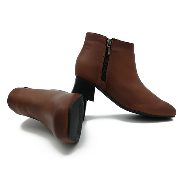 Low Heel Leather Ankle Boot - 0880