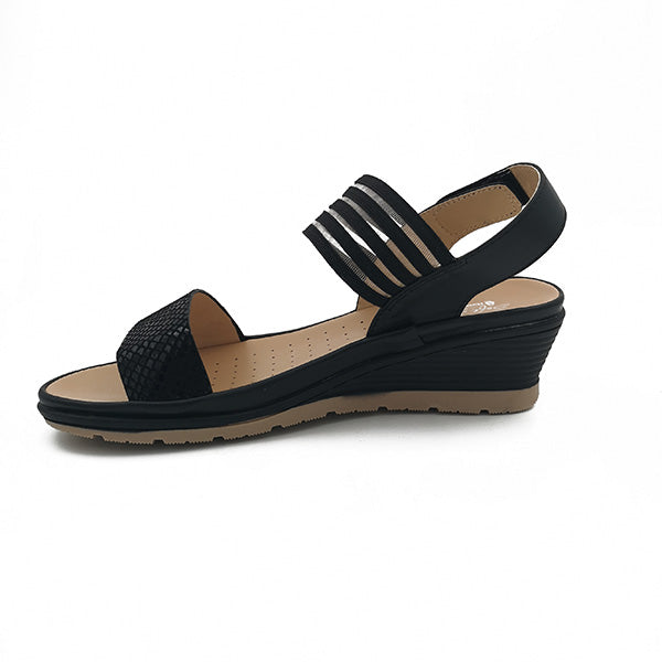 Medium Wedge With Back Strap - 0906