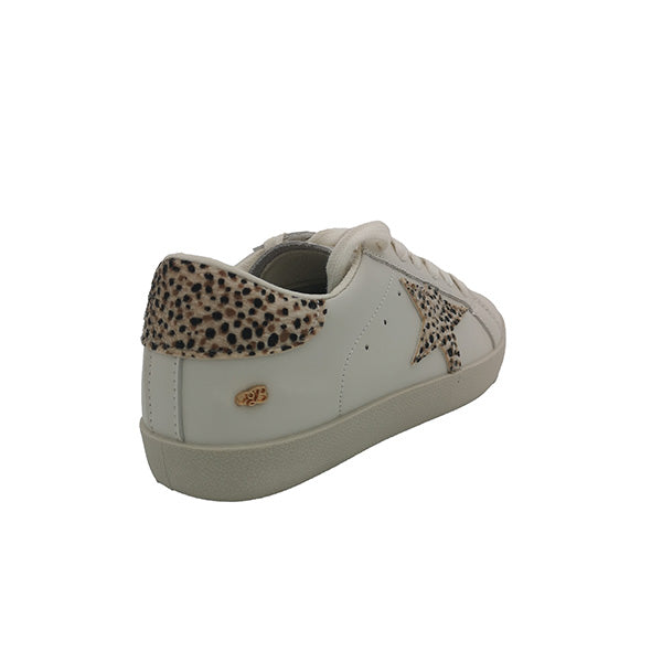 Lace Up Sneaker - 0997