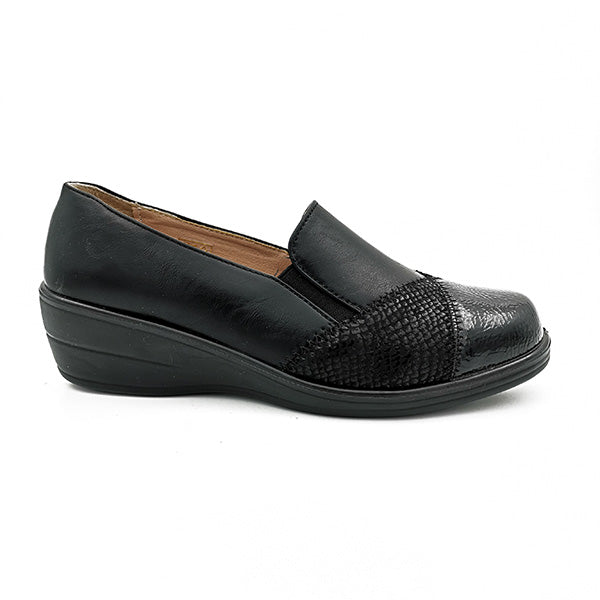 Comfort Crushed Patent Toe Cap Slip On - 1027
