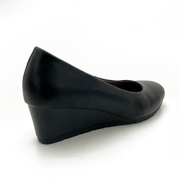 Elegant Comfort Closed Toe Wedge 0059